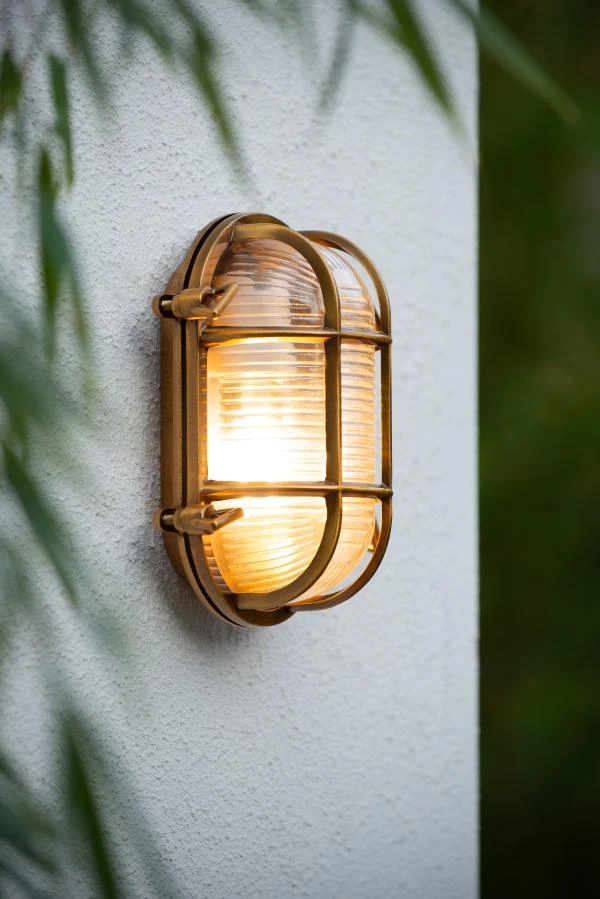 Lucide DUDLEY - Wall light Indoor/Outdoor - 1xE27 - IP65 - Matt Gold / Brass - ambiance 2